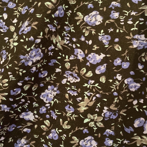 Sexy silky tank with adjustable straps - Picture 5 of 5